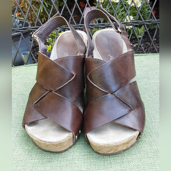 Antelope Brown Leather Wedge Heel Sandal. Size EU 36. - Picture 8 of 15